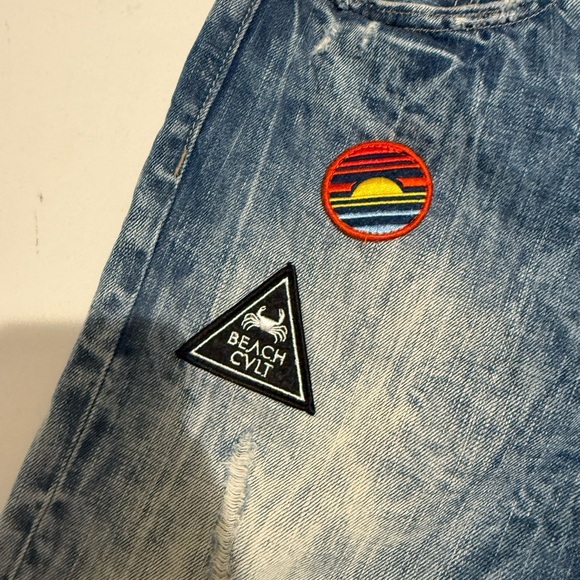 American Eagle Outfitters Classic Blue Jeans - Picture 2 of 9